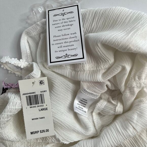 NWT Women’s V-Neck Crop Cami embroidery floret Top in White Size L #347 - Picture 10 of 10